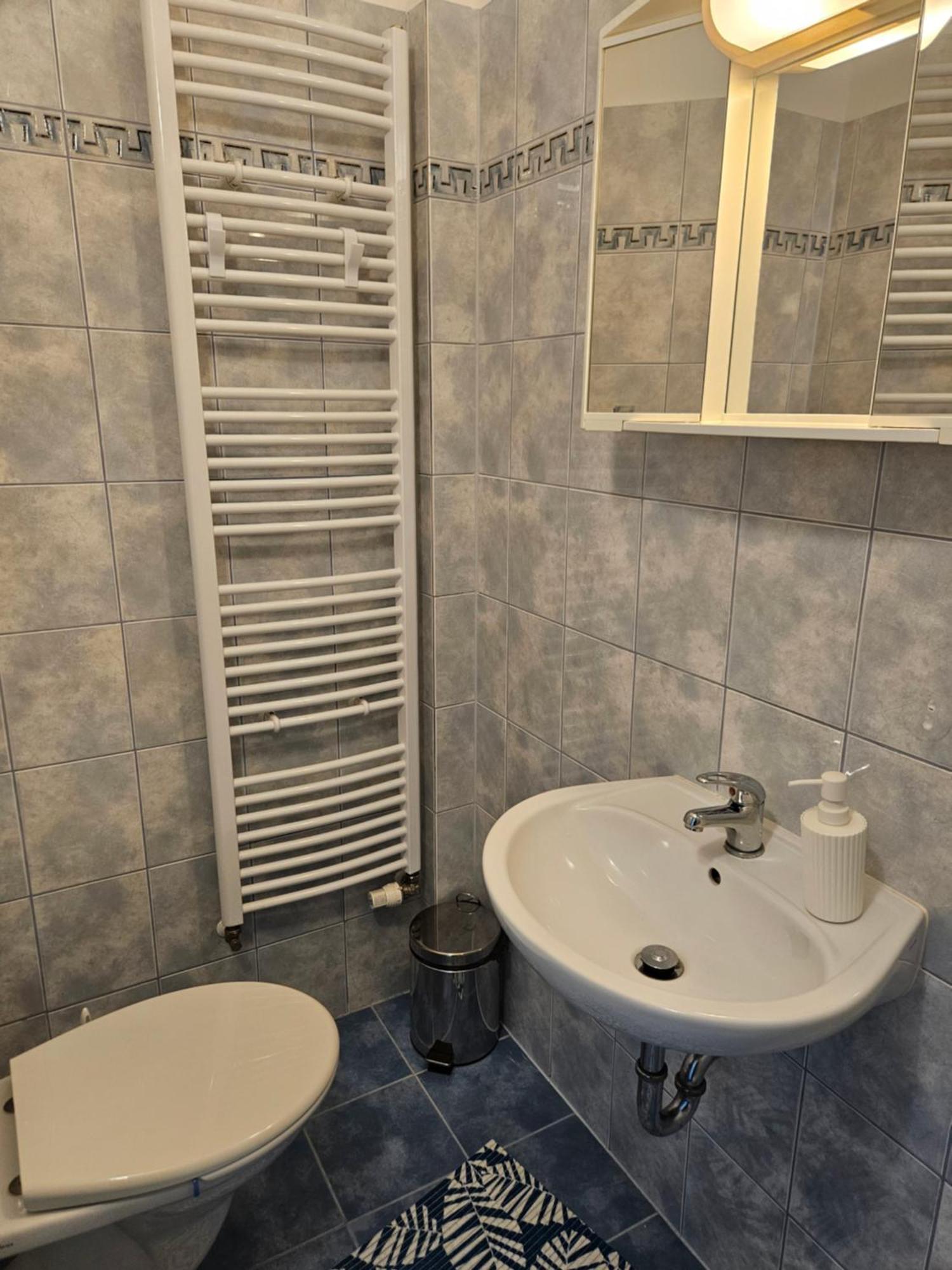Guest House Pod Lesem Merklin Esterno foto